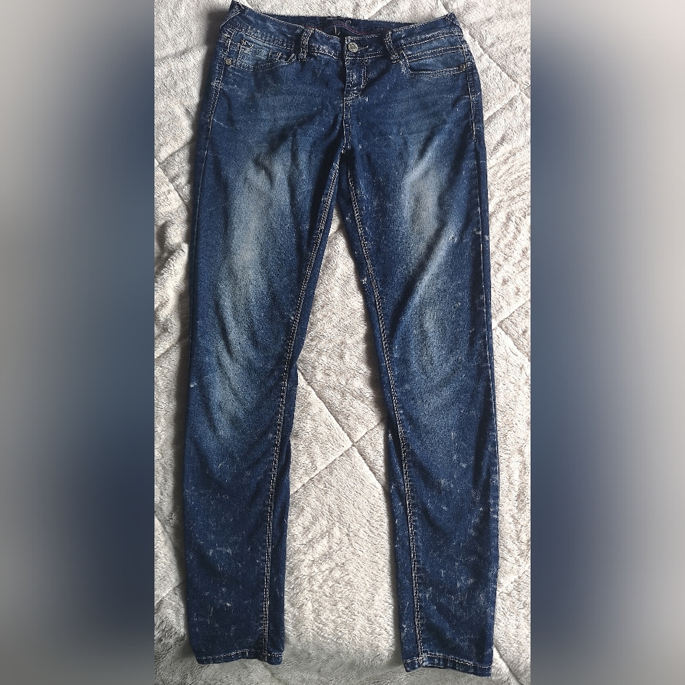 Skinny jeans. Size 9.